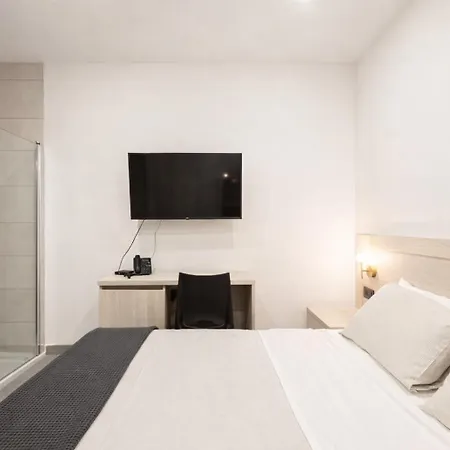 Comfortable Five Bedroom Five Bathroom By 360 Estates Appartamento Tal-Hriereb