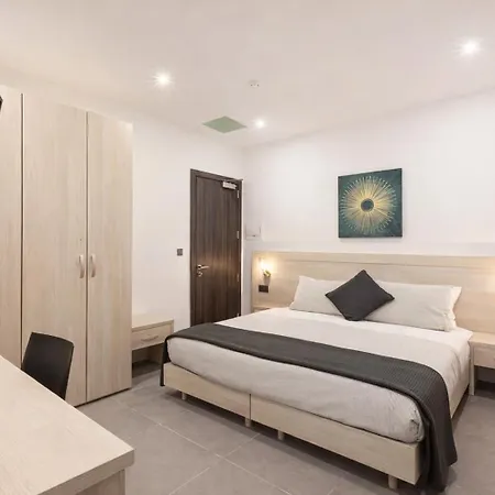 Comfortable Five Bedroom Five Bathroom By 360 Estates Appartement