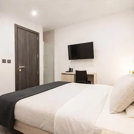 Comfortable Five Bedroom Five Bathroom By 360 Estates Appartement *