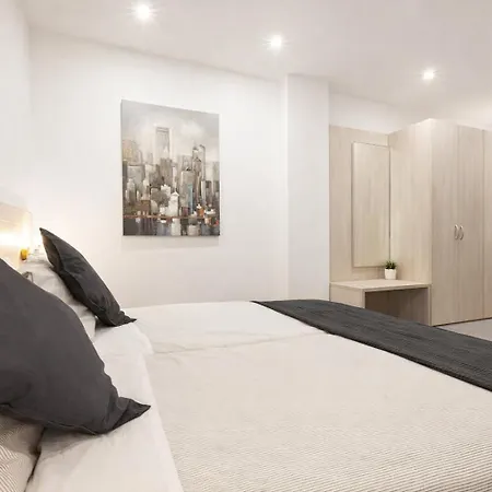 Comfortable Five Bedroom Five Bathroom By 360 Estates *