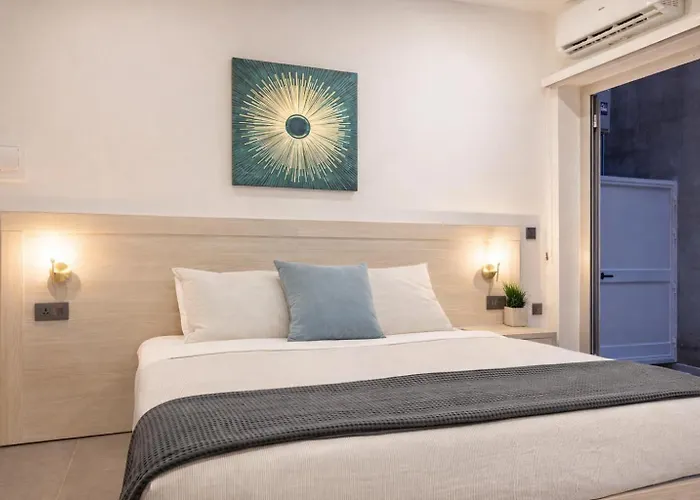 Comfortable Five Bedroom Five Bathroom By 360 Estates