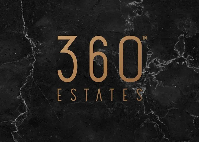 Comfortable Five Bedroom Five Bathroom By 360 Estates